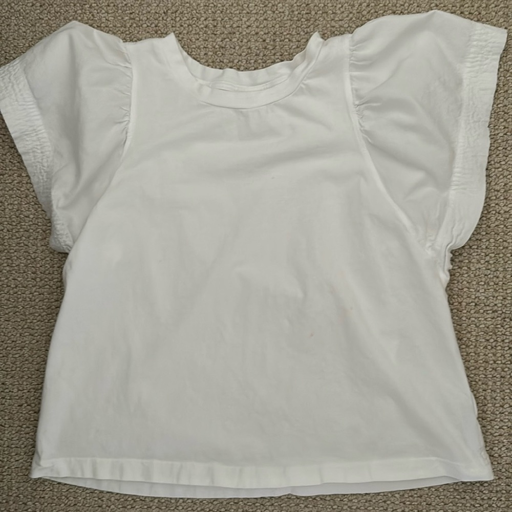 White Old Navy flutter sleeve top